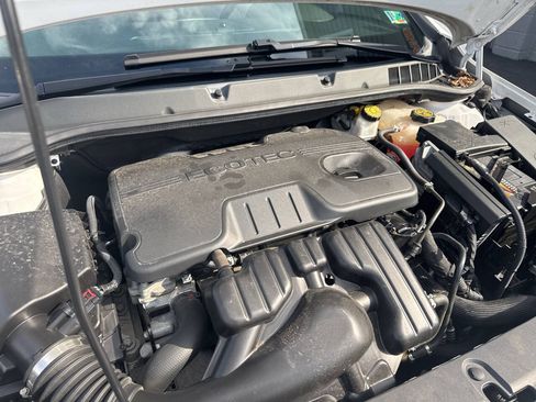 Used 2016 Buick Verano w/ Comfort Package FWD image 11