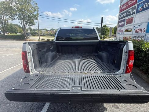 Used 2010 Chevrolet Silverado 1500 LS RWD image 3
