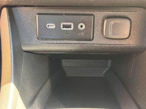 Used 2021 Buick Encore GX Preferred image 28