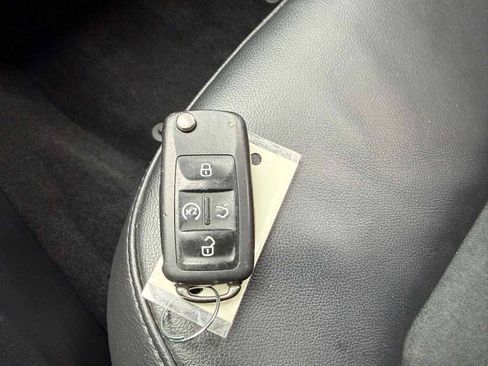 Used 2014 Volkswagen Passat TDI SEL Premium FWD image 20