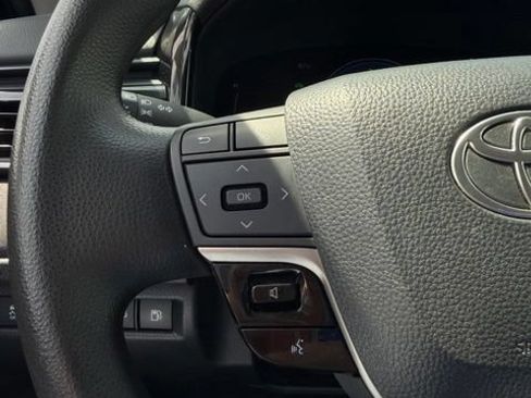 Used 2025 Toyota Camry LE FWD image 12