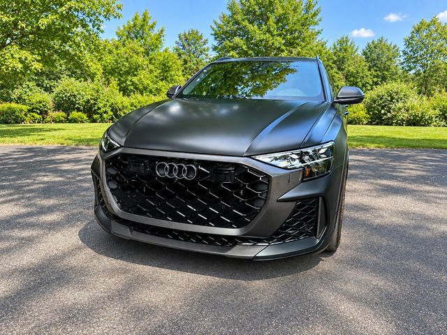 Used 2025 Audi RS Q8 performance AWD/4WD image 2