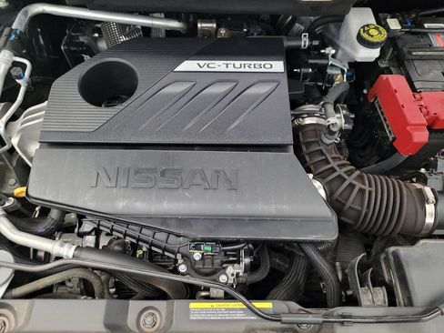 Used 2023 Nissan Rogue S image 30