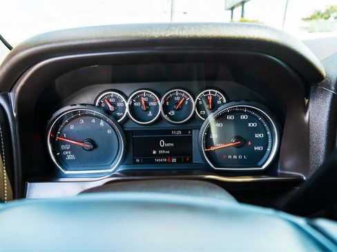 Used 2020 Chevrolet Silverado 1500 LT w/ Texas Edition AWD/4WD image 20