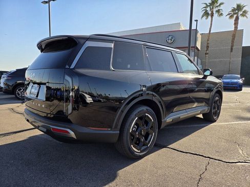 New 2027 Kia Telluride EX FWD image 3
