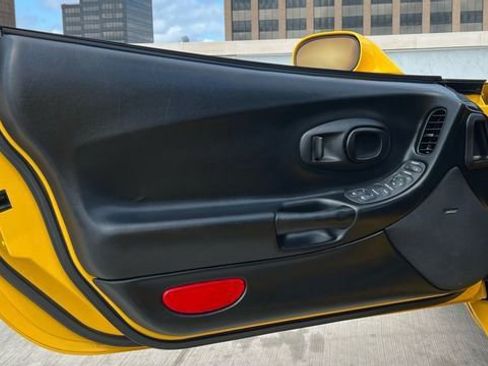 Used 2003 Chevrolet Corvette Z06 w/ Memory Package, 3 Drivers image 62