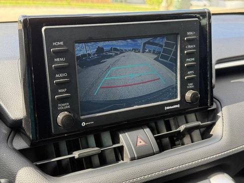 Used 2021 Toyota RAV4 XLE AWD/4WD image 26