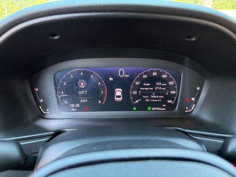 Used 2025 Honda Accord LX image 9