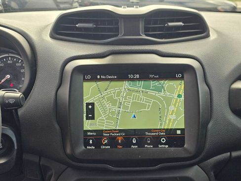 Used 2022 Jeep Renegade Latitude AWD/4WD image 25