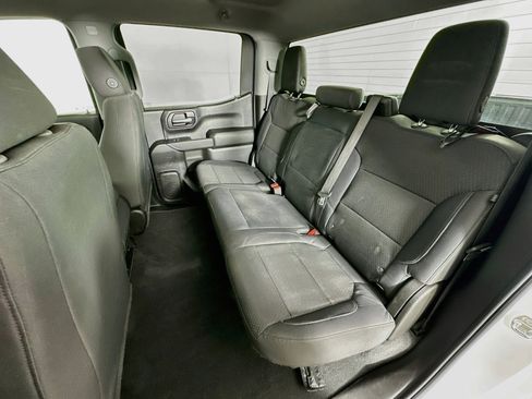 Used 2019 Chevrolet Silverado 1500 Custom w/ Custom Value Package AWD/4WD image 25
