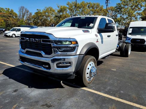 New 2026 RAM 5500 Tradesman image 4