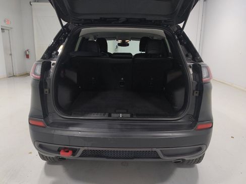 Used 2022 Jeep Cherokee Trailhawk AWD/4WD image 29