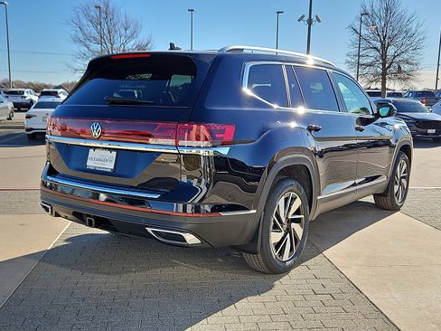 New 2026 Volkswagen Atlas SEL image 4