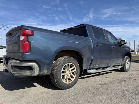 Used 2021 Chevrolet Silverado 1500 LT w/ Z71 Off-Road Package image 9