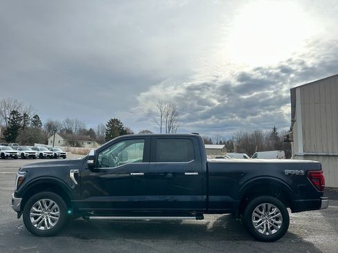 Used 2025 Ford F150 Lariat w/ Equipment Group 501A Mid image 10