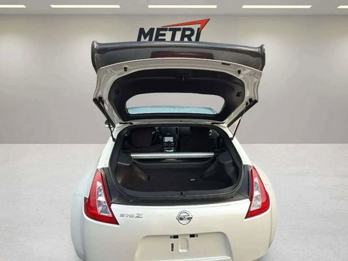 Used 2017 Nissan 370Z Touring image 20