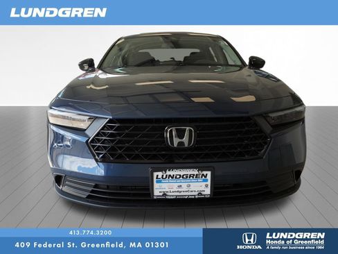 Used 2025 Honda Accord SE image 2
