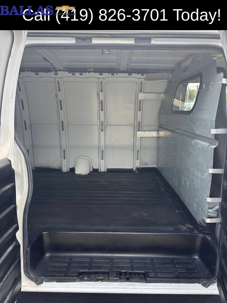 Used 2020 Chevrolet Express 2500 Extended RWD image 16