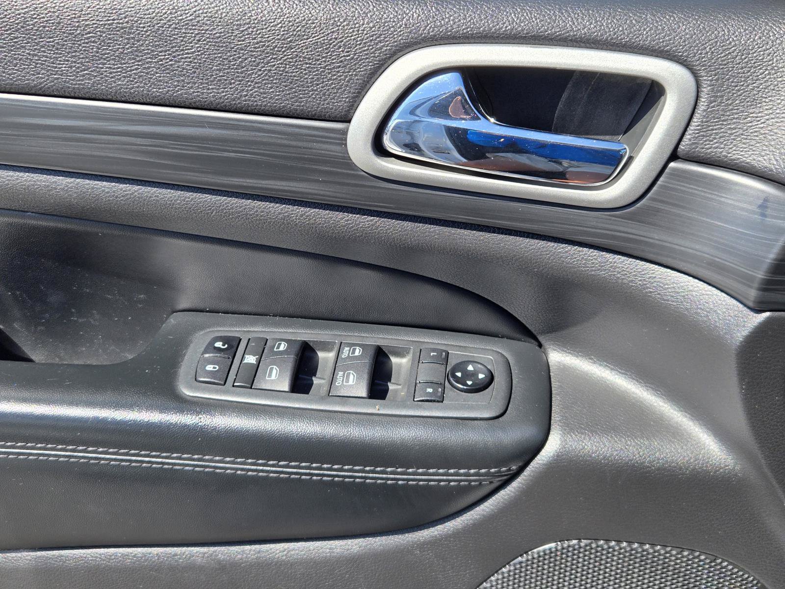 Used 2021 Jeep Grand Cherokee Laredo RWD image 22