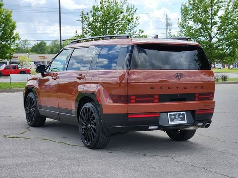 Used 2025 Hyundai Santa Fe Calligraphy FWD image 3