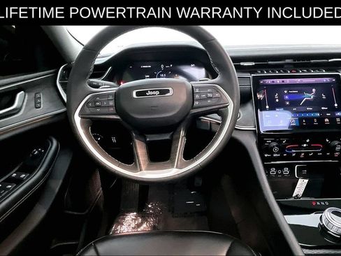 Used 2024 Jeep Grand Cherokee Limited w/ Black Appearance Package RWD image 6