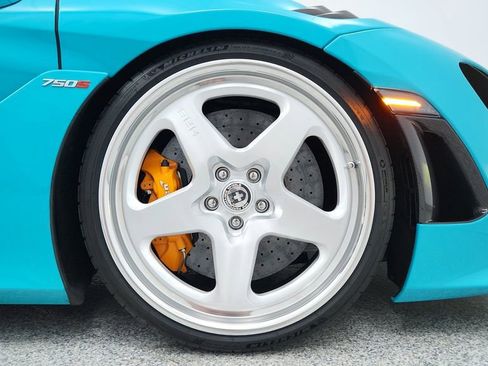 Used 2024 McLaren 750S Spider image 33