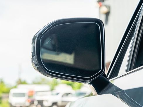 Used 2022 Rivian R1T Launch Edition image 11