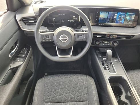 Used 2026 Nissan Kicks SV w/ SV Premium Package image 12