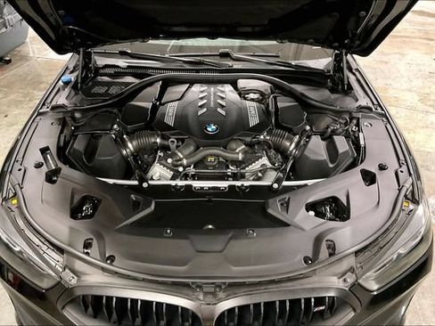 Used 2023 BMW M850i xDrive Coupe w/ M Sport Professional Package AWD/4WD image 11