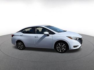 Used 2025 Nissan Versa SV video 2