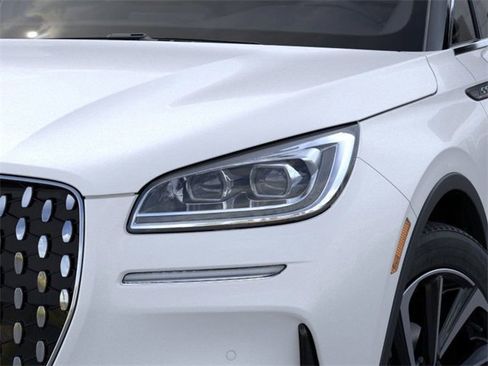 New 2026 Lincoln Corsair Reserve image 18