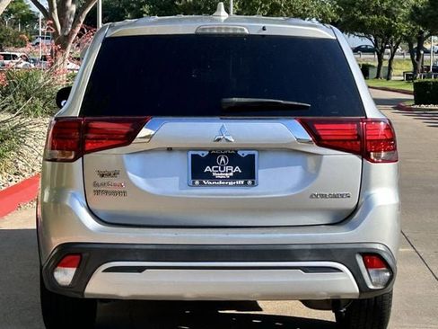 Used 2019 Mitsubishi Outlander ES FWD image 5