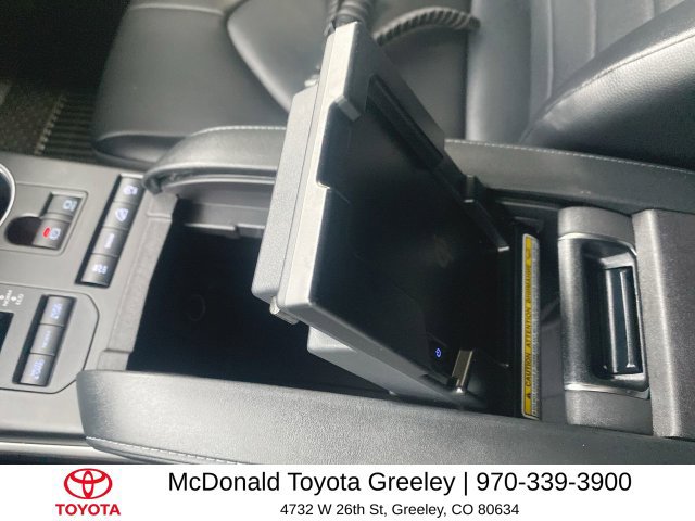 Used 2022 Toyota Highlander XLE AWD/4WD image 21
