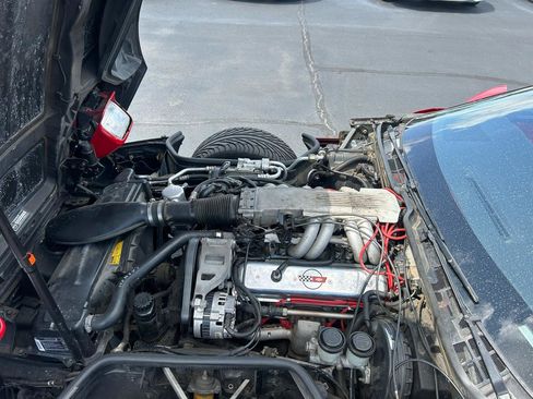 Used 1989 Chevrolet Corvette Coupe RWD image 17