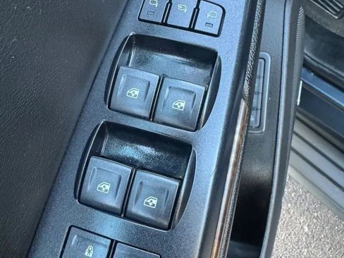 Used 2019 Chevrolet Tahoe LT image 14