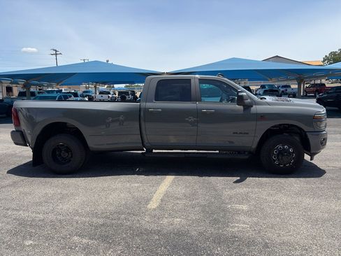 New 2026 RAM 3500 Laramie w/ Night Edition AWD/4WD image 4