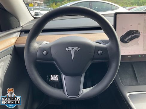 Used 2023 Tesla Model Y Long Range image 43