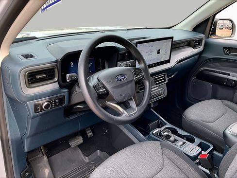 Used 2025 Ford Maverick XLT w/ Black Appearance Package AWD/4WD image 16