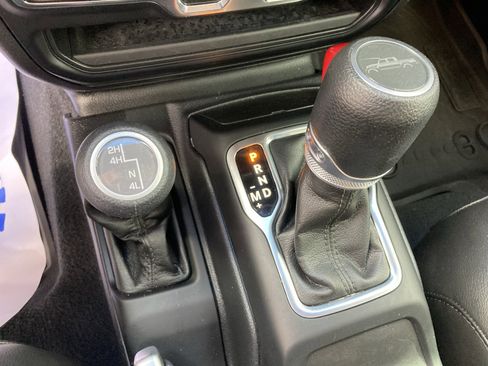 Used 2023 Jeep Gladiator Sport image 25