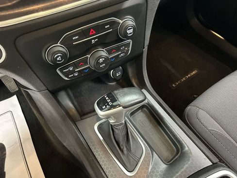 Used 2016 Dodge Charger R/T RWD image 17