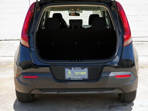 Used 2020 Kia Soul LX FWD image 9