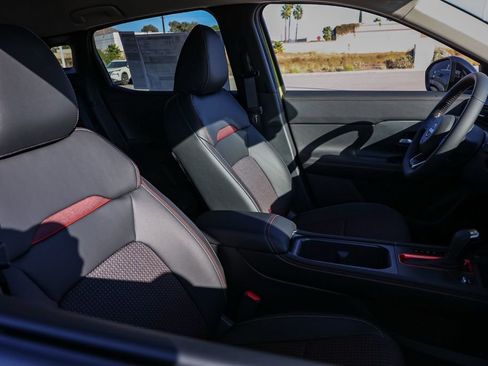 New 2026 Nissan Kicks SR image 21