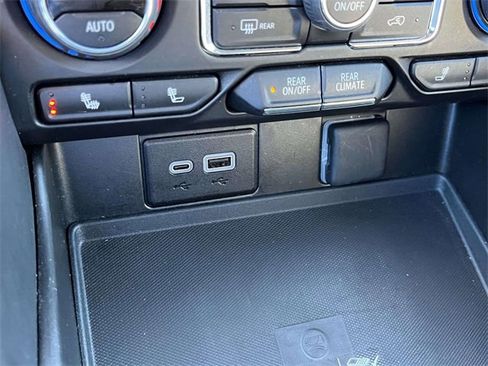 Used 2024 Chevrolet Tahoe LT image 33