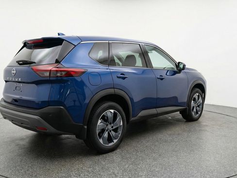 Used 2025 Nissan Rogue SV FWD image 9