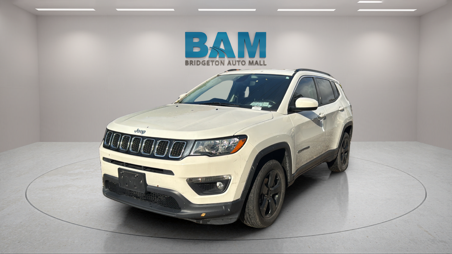 Used 2019 Jeep Compass Latitude w/ Popular Equipment Group AWD/4WD image 3