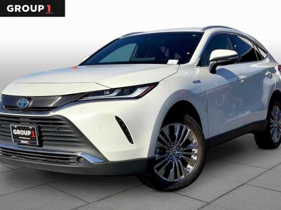 Used 2021 Toyota Venza XLE w/ Softex Package