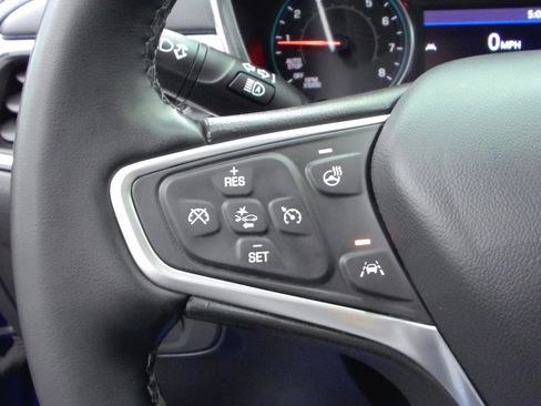 Used 2023 Chevrolet Equinox LT image 16