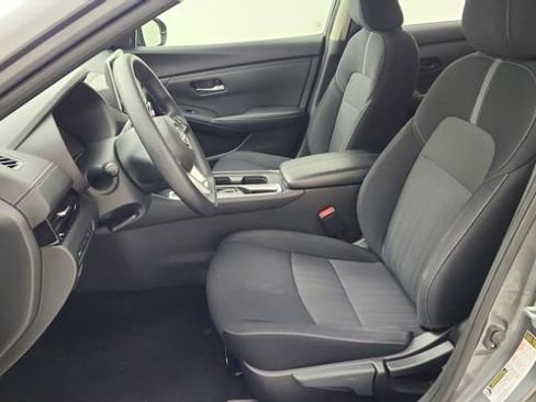 Used 2024 Nissan Sentra SV FWD image 10