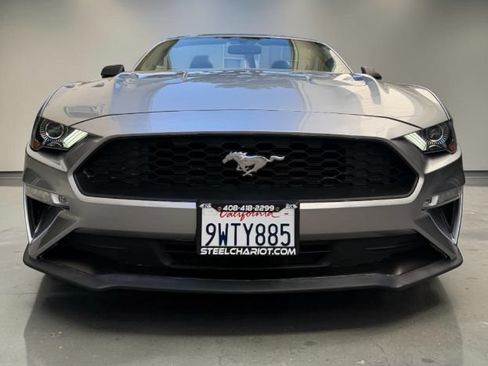 Used 2020 Ford Mustang Premium RWD image 9