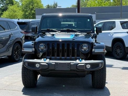 Used 2023 Jeep Wrangler Unlimited Rubicon 4xe w/ Cold Weather Group AWD/4WD image 39